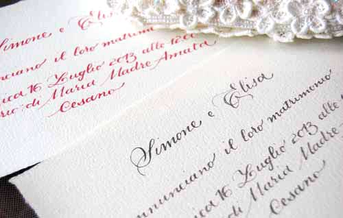 Partecipazioni con calligrafia corsiva in due colori diversi
